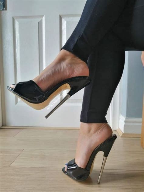 high heels masturbation